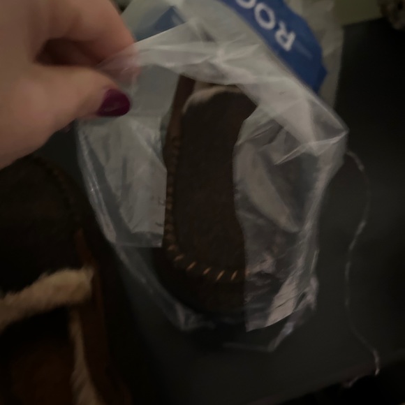 NWT Rockdove memory foam brown slippers 10 - Picture 9 of 9